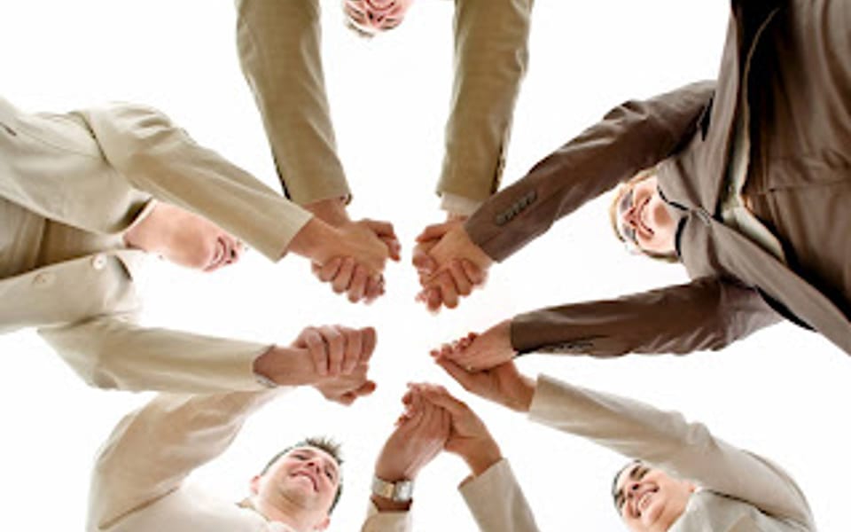 Do czego służy Facebook?