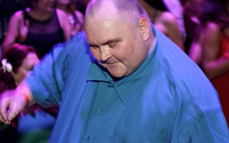 O szydzeniu, tańczącym człowieku i dobrych ludziach