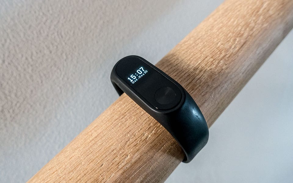 Czy jest sens kupować smart-opaskę i po co?